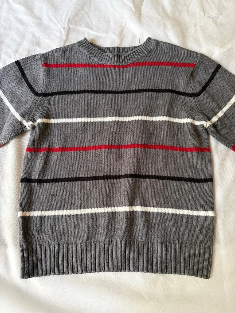 The Children’s Place Boys Girls Size 5/6 Gray Striped Crewneck Sweater Red Black